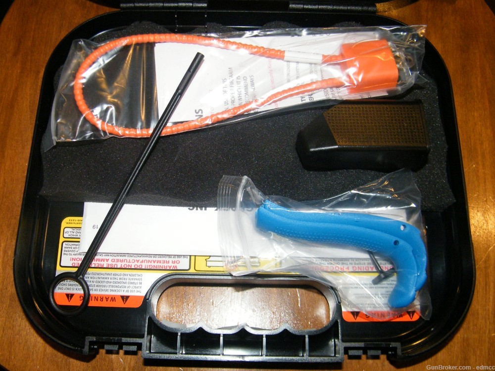 Glock OEM Padded Storage Case Black w/ Accessories and Manual-img-0