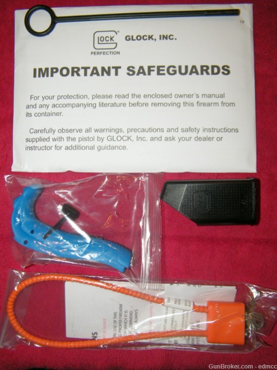 Glock OEM Padded Storage Case Black w/ Accessories and Manual-img-5