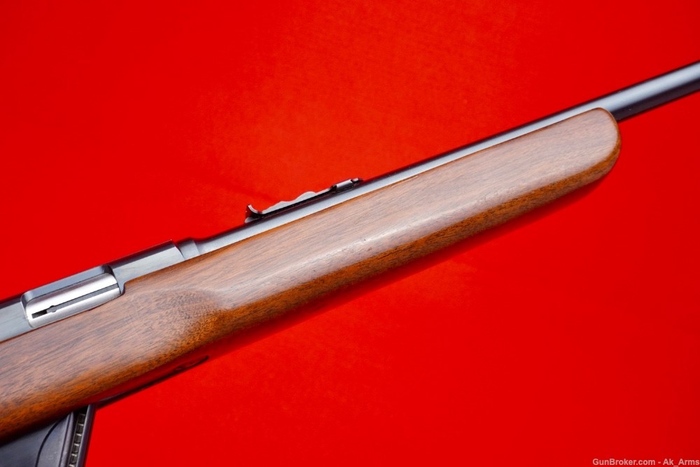 Excellent Winchester Model 77 Semi Auto Rifle .22LR Wood Stock!-img-15