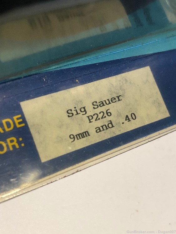 Sig sauer p226 9mm 40 s&w hogue grip-img-1