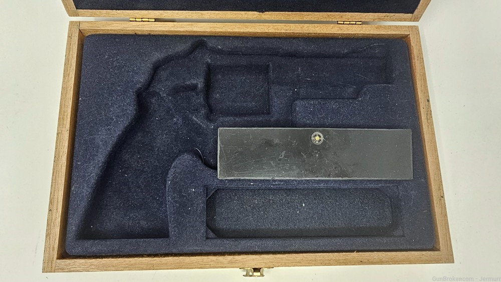 Smith & Wesson N Frame 4" Presentation Case 27 29-img-7