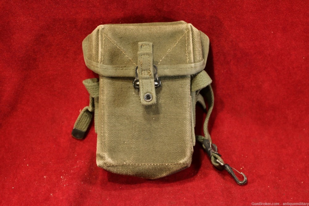 US M16 Magazine Pouch - Holds two mags and grenades-img-0