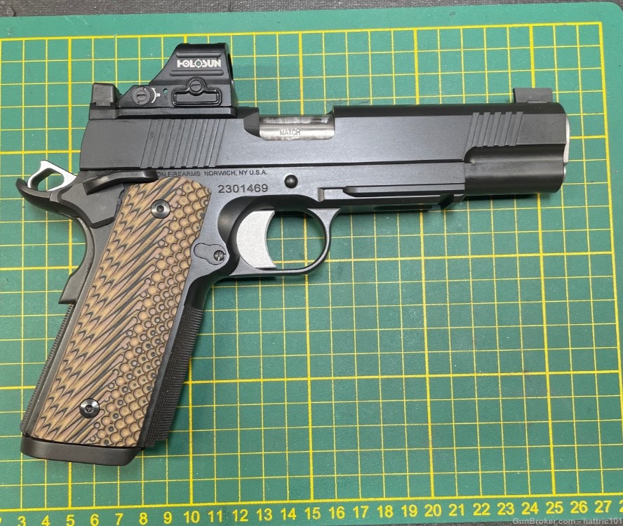 Dan Wesson Specialist Optic Ready 1911 with Holosun green dot -img-8