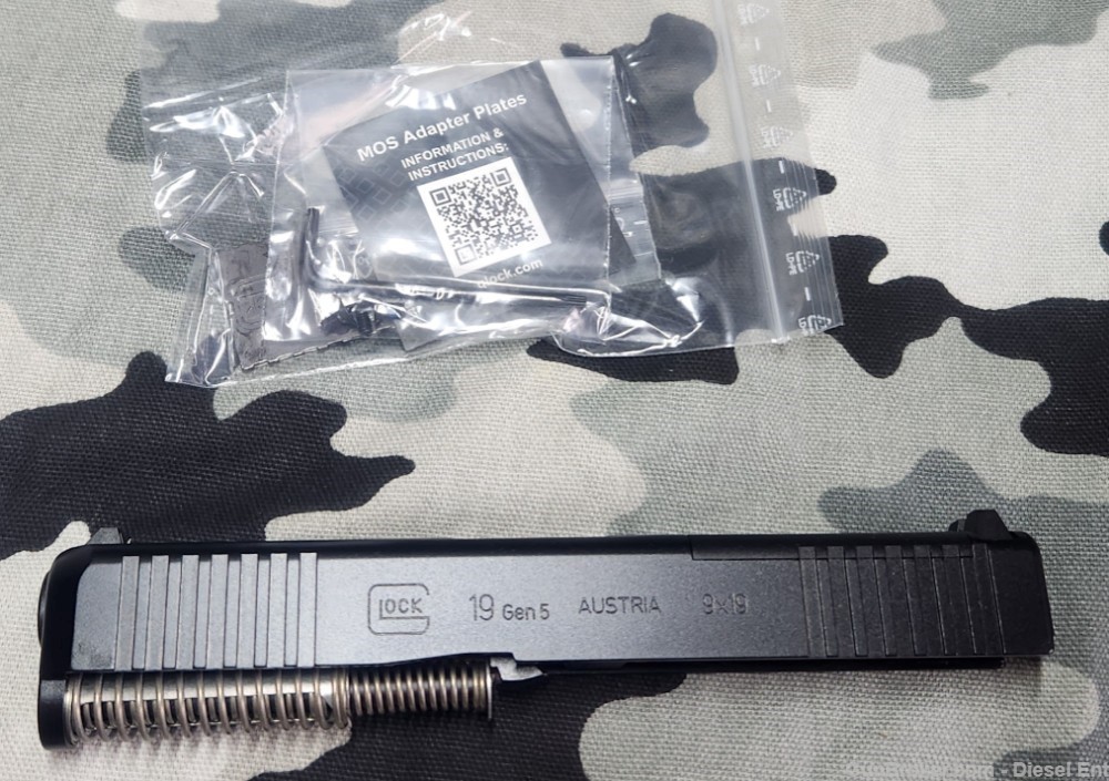 Glock G19 MOS Complete OEM slide 9MM 19 Gen 5 Optic Ready New-img-0