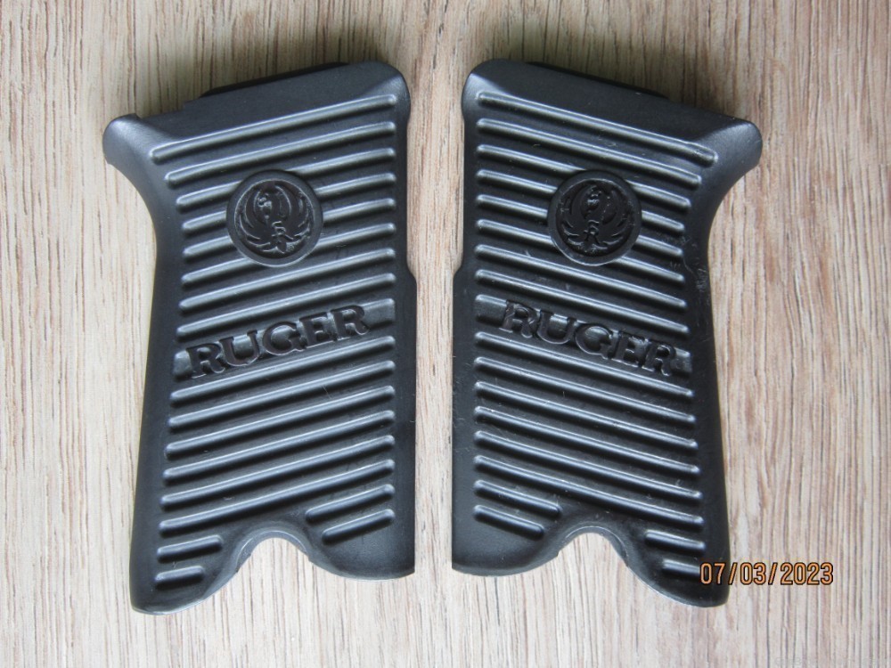 Ruger Vintage Factory P85 P89 P90 P91 Black Polymer Grips-img-2
