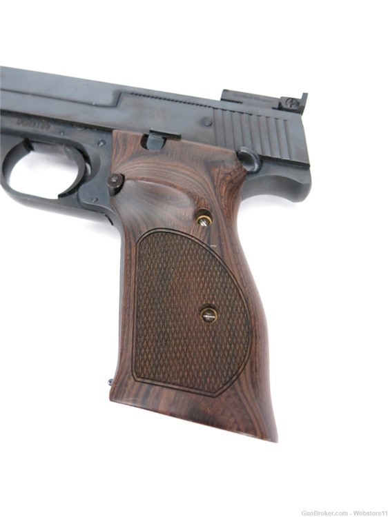 Smith & Wesson Model 41 5.5" 22LR Semi-Automatic Pistol w/ Hard Case-img-8