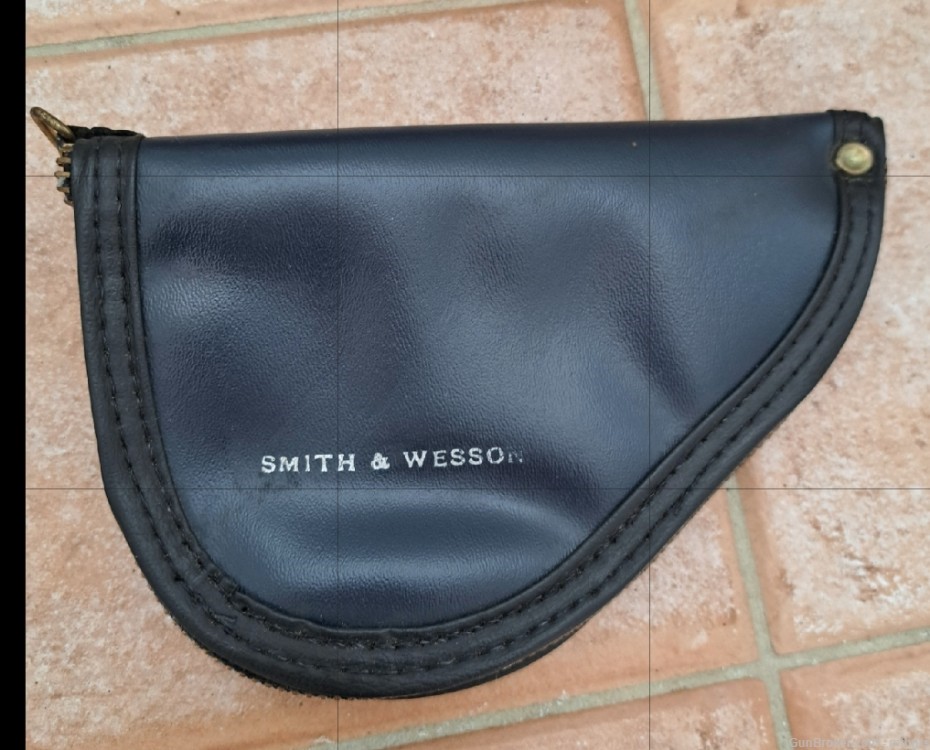 Vintage Smith & Wesson S&W   Handgun Case  .Small  sz . Dark Blue Zippered-img-0