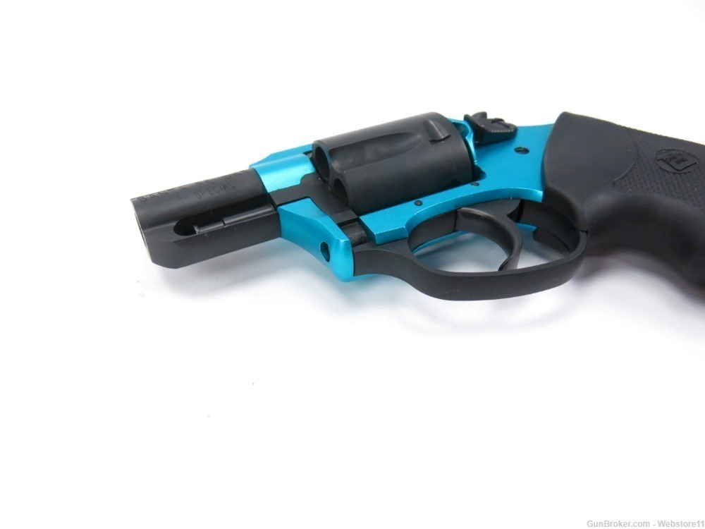 Charter Arms Santa Fe Sky .38 Special 2" 5-Shot Revolver w/ Hard Case-img-6