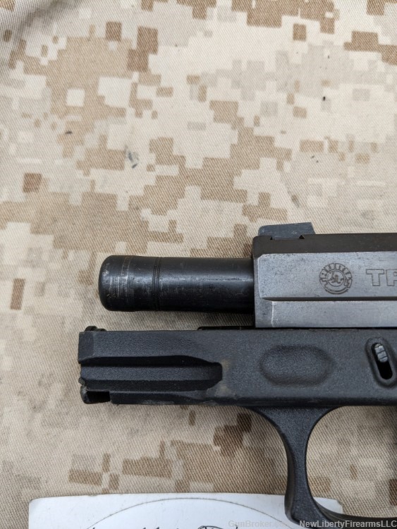 Taurus PT-840C .40S&W DA/SA Polymer Pistol 1-15rd Mag USED Brazil MFG Good-img-11