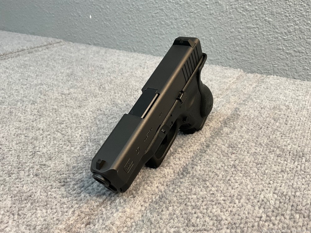 Glock G27 - PI2750201 - 40S&W - CTC Laser Grip - 3” - 9+1 - 17858-img-4
