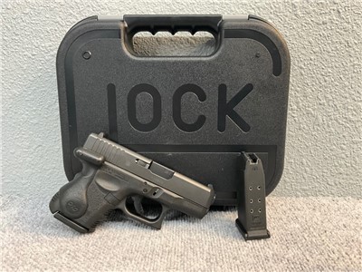 Glock G27 - PI2750201 - 40S&W - CTC Laser Grip - 3” - 9+1 - 17858