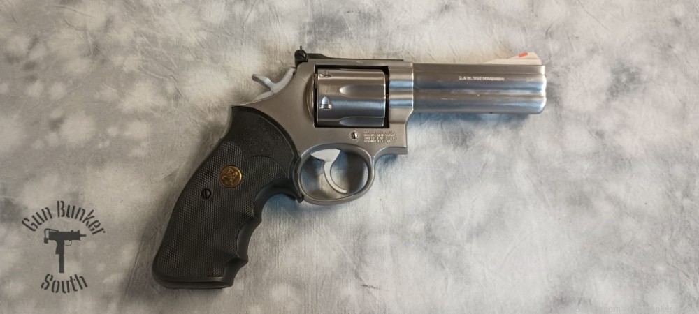 Smith and Wesson 686-2 (no internal safety) 4"-img-1