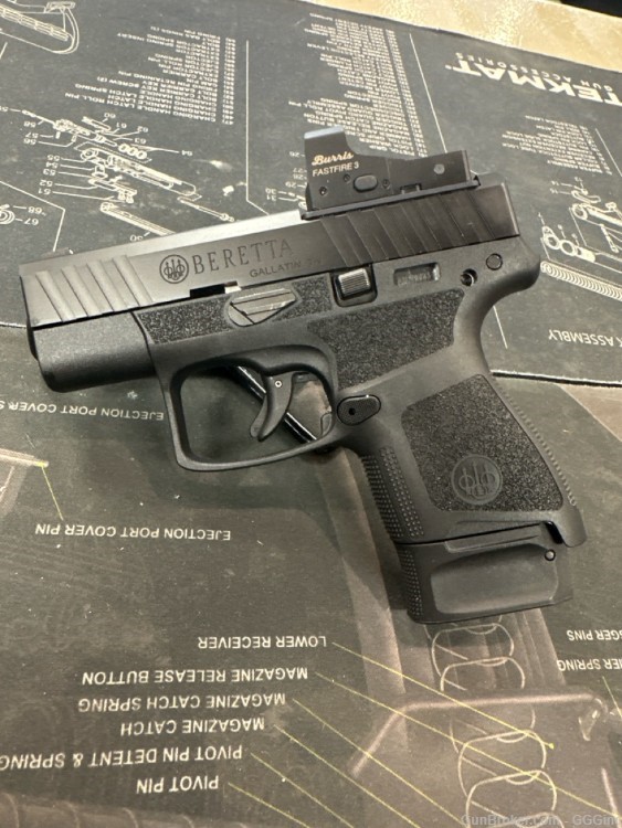 Beretta APX-A1 Carry with Optic - 9mm - VGC! PENNY! .01 NR-img-1