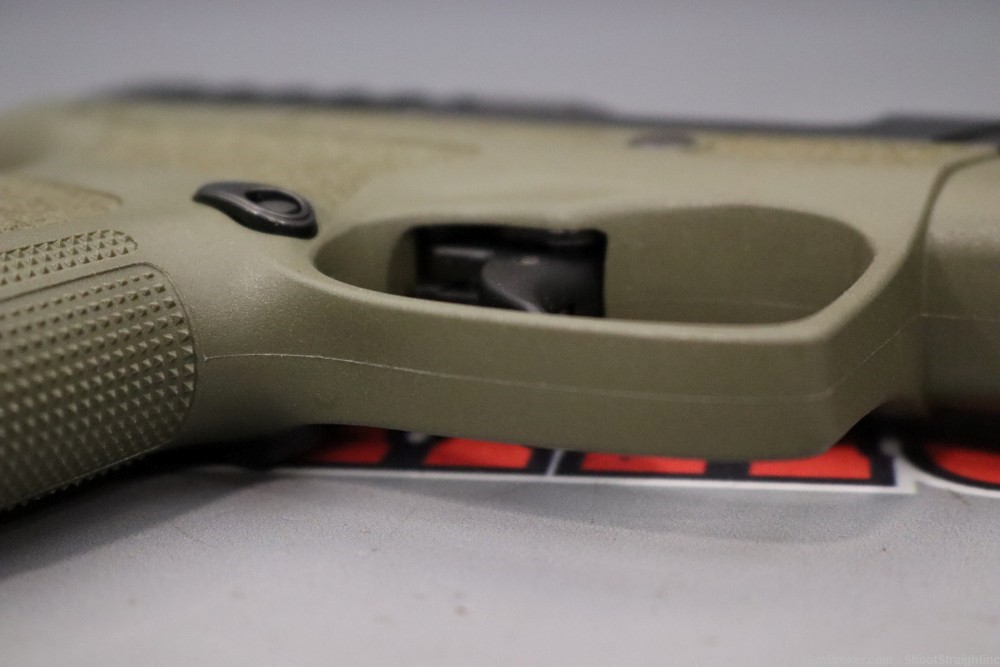 Beretta APX A1 CARRY 9mm 3.00"bbl BLK & GRN w/Box-img-20