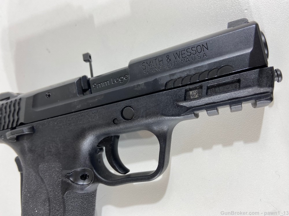 Smith and Wesson 9 shield EZ M2.0-img-4