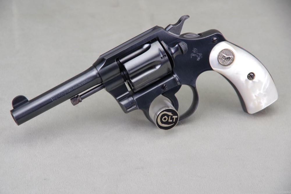 Exceptional 1939 Colt Pocket Positive 32 Police 3 1/2'' Blue with Pearls-img-0