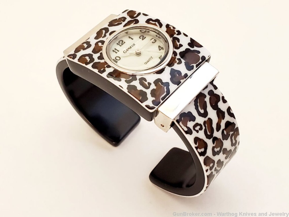 Ladies Geneva Acrylic Cuff Watch, Animal Print, & 2 Bracelets. W9.*REDUCED*-img-1