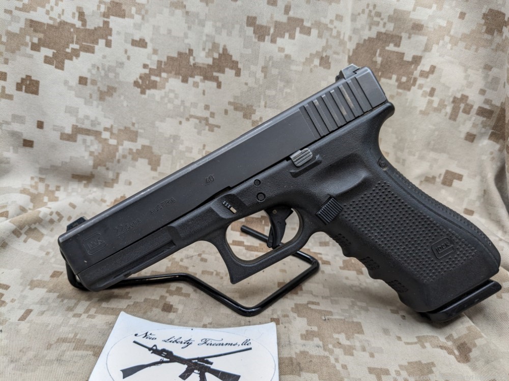 Glock 22 Gen 4 Pistol .40 S&W Police Trade In G22 Night Sights VG 1-15 Mag-img-0