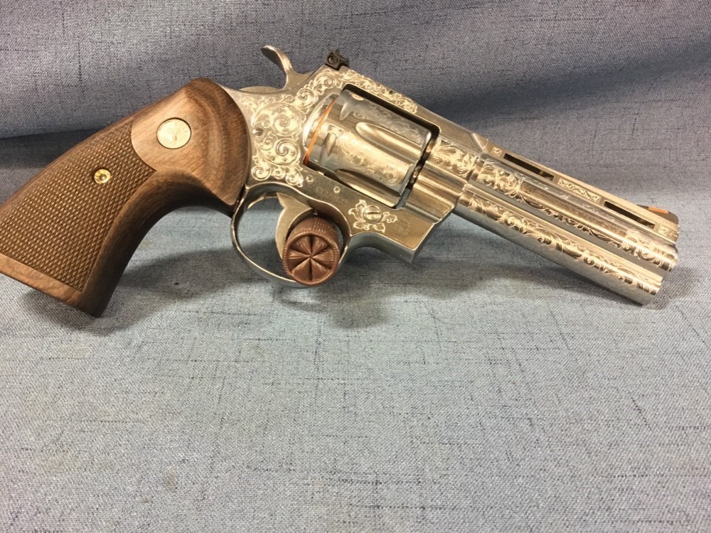 Colt Python .357mag 4.25” ENGRAVED -img-4