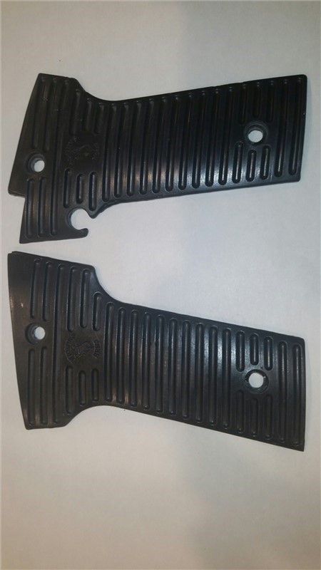 Wyoming Arms Grips (9mm,10mm, 40S&W, 45ACP)-img-3
