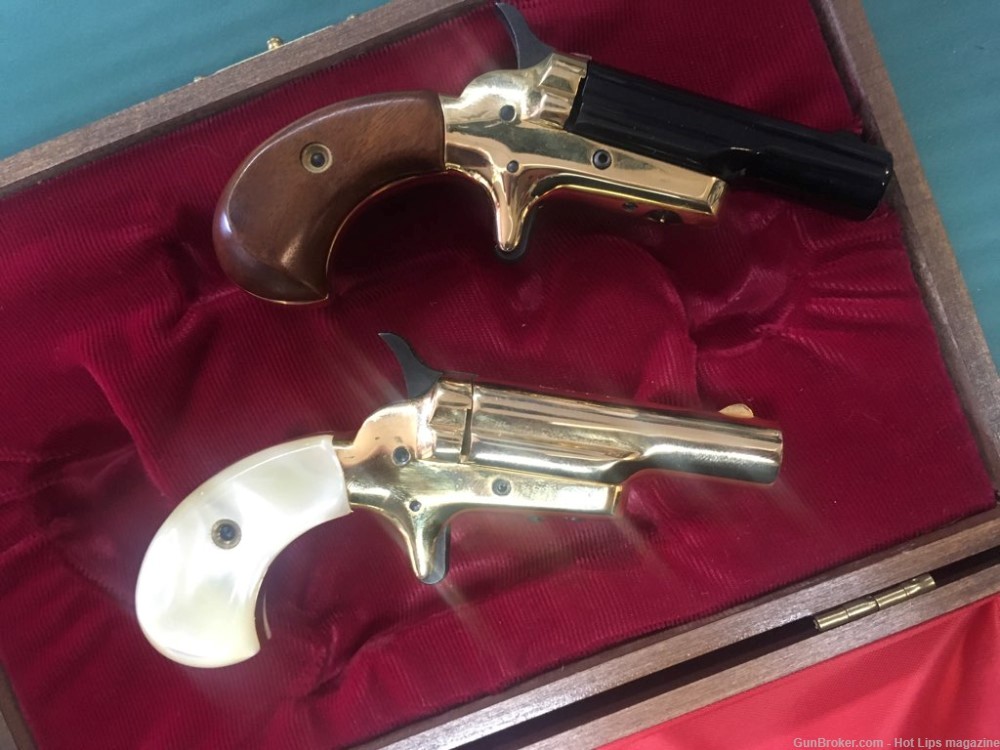 Colt set of consecutive serial number .22short, derringers in original case-img-1