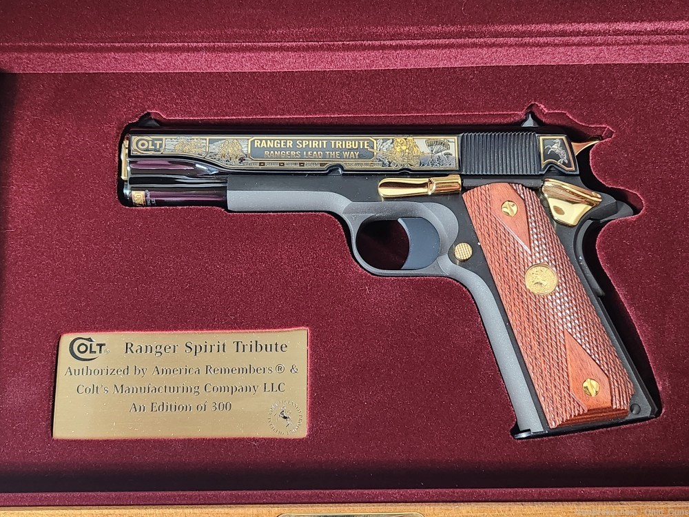 Colt .45 Commemorative .45Pistol with Locking Case  43 of 300-img-0