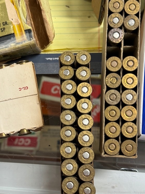 25-35 ammo and brass reloading vintage 57 rounds and 20 brass cases -img-4