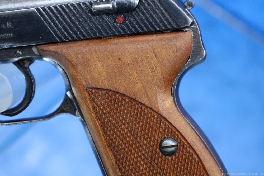 EARLY POST WAR FRENCH PRODUCTION MAUSER HSC 32 ACP PISTOL WITH WOOD GRIPS-img-3