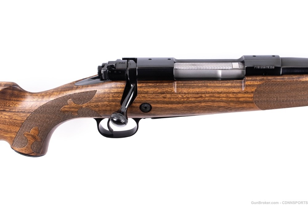 Winchester Model 70 SUPER GRADE FRENCH AAA WALNUT 26" .300 Win Mag-img-2