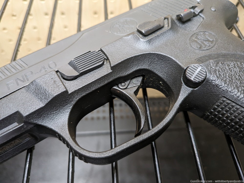 FN FNX FNP-40 Comes w/ 3 Mags 40S&W DA/SA Pistol-img-3