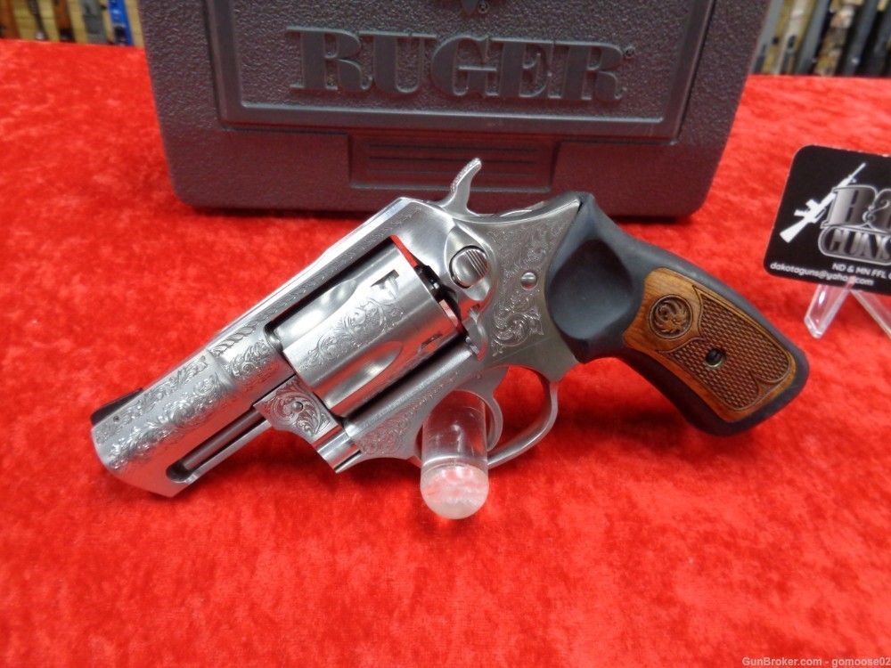 Ruger SP101 357 Magnum Stainless Steel ENGRAVED Limited Edition Mag I TRADE-img-0