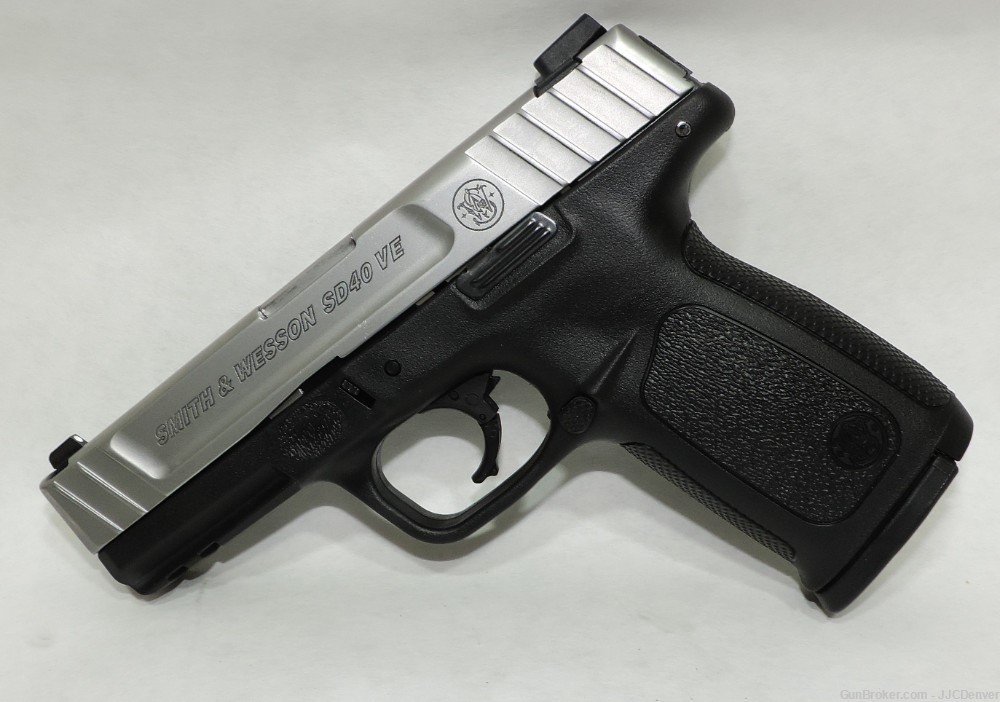 Smith & Wesson SD40 VE 40 S&W 4" Black / Stainless Pistol-img-0