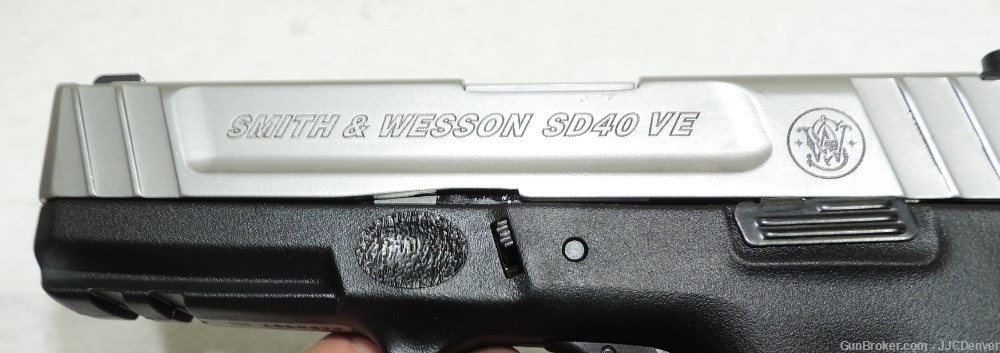 Smith & Wesson SD40 VE 40 S&W 4" Black / Stainless Pistol-img-2