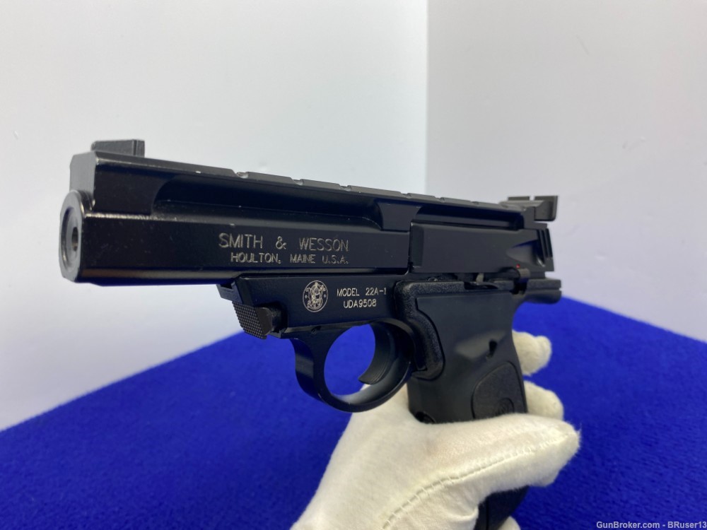 Smith Wesson 22A-1.22LR Black 4" *OUTSTANDING RIMFIRE HANDGUN*-img-23