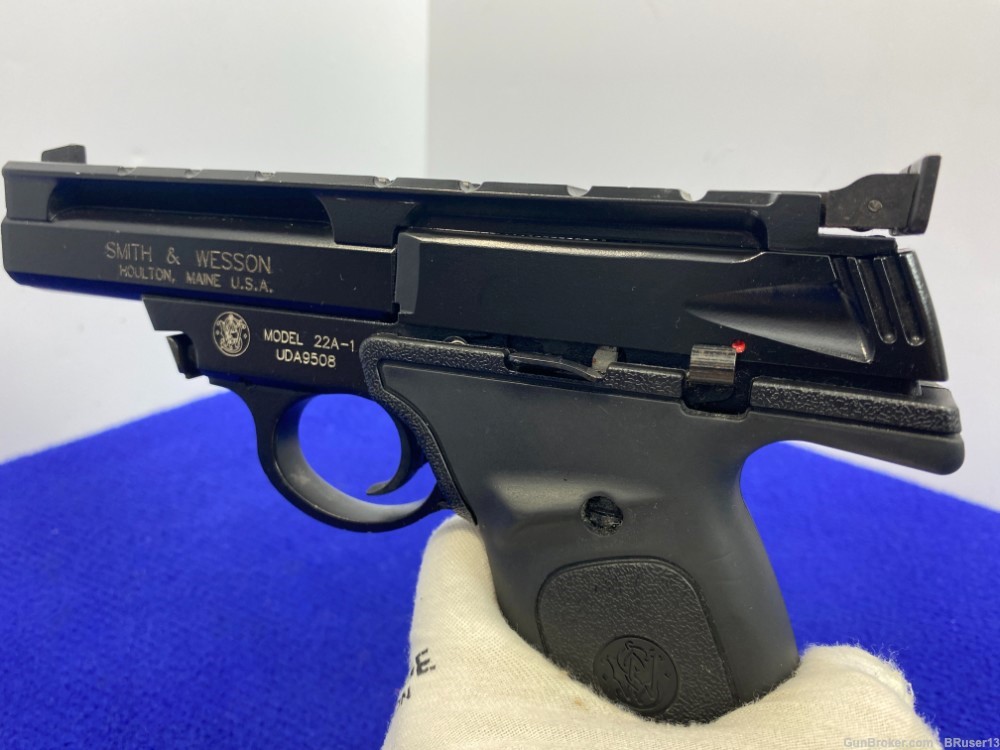 Smith Wesson 22A-1.22LR Black 4" *OUTSTANDING RIMFIRE HANDGUN*-img-17