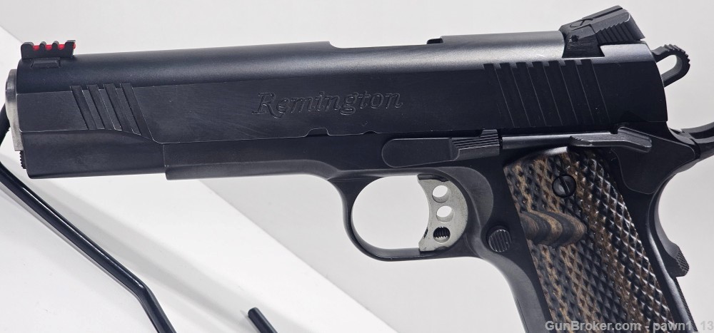Remington 1911 R1 semi-auto pistol w/4 mags...BIDDING-img-1