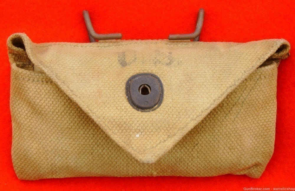 US WW2 M24 first aid pouch-img-0