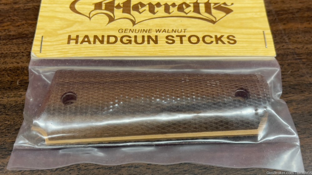 Herrett's Stocks Full Size 1911 1911A1 Checkered Walnut Wood Pistol Grips-img-2