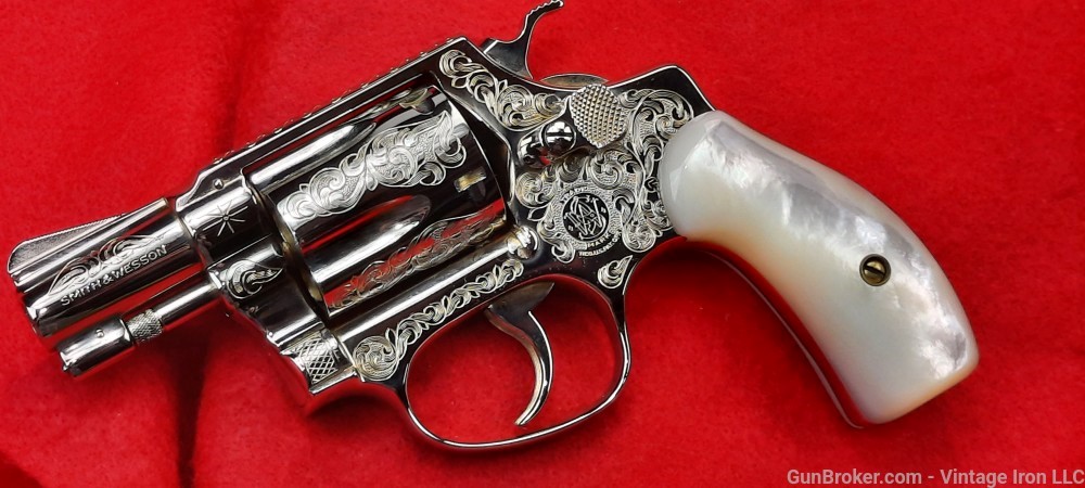 Smith and Wesson model 36  Engraved with Genuine Pearl grips, Beautiful! NR-img-48