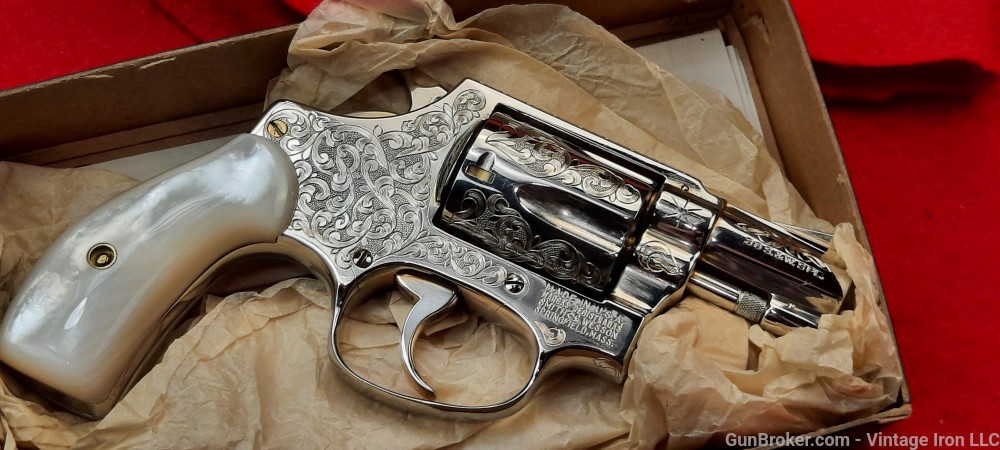 Smith and Wesson model 36  Engraved with Genuine Pearl grips, Beautiful! NR-img-3