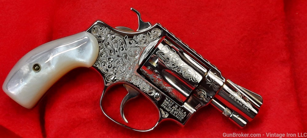 Smith and Wesson model 36  Engraved with Genuine Pearl grips, Beautiful! NR-img-47
