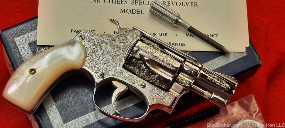 Smith and Wesson model 36  Engraved with Genuine Pearl grips, Beautiful! NR-img-41