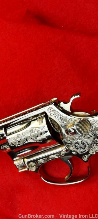 Smith and Wesson model 36  Engraved with Genuine Pearl grips, Beautiful! NR-img-51
