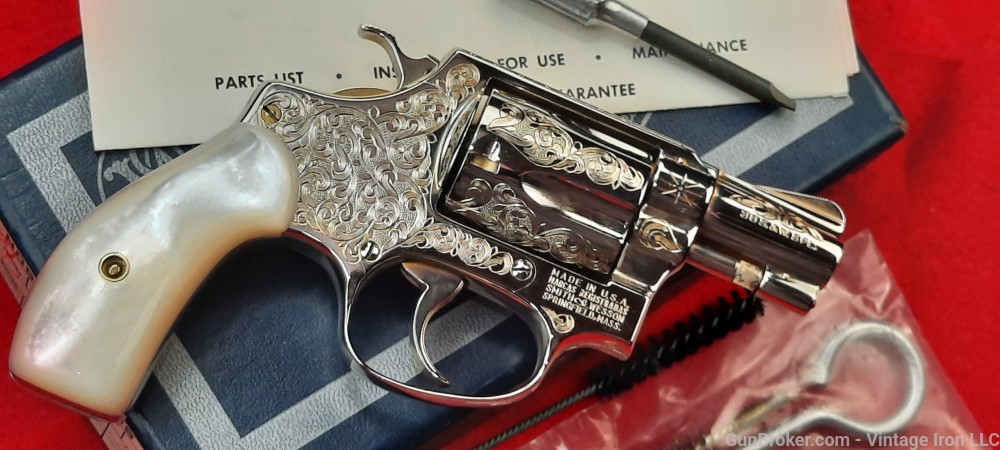 Smith and Wesson model 36  Engraved with Genuine Pearl grips, Beautiful! NR-img-39