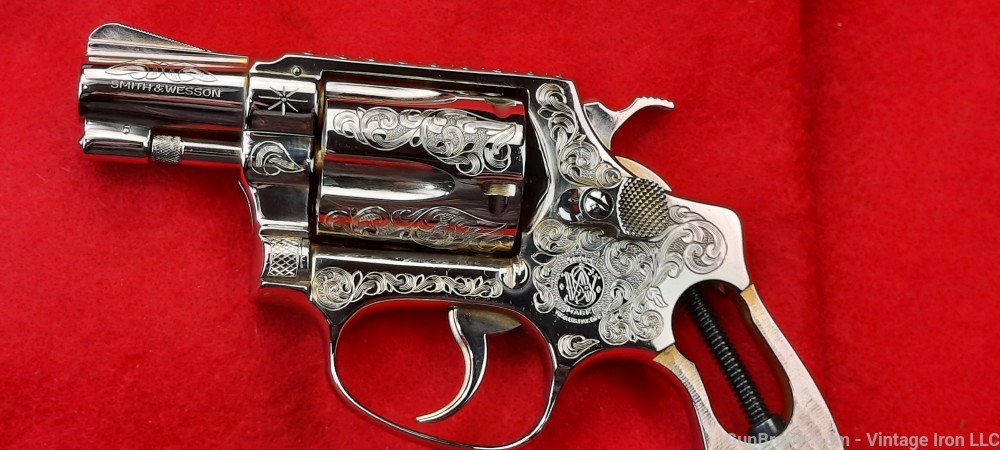 Smith and Wesson model 36  Engraved with Genuine Pearl grips, Beautiful! NR-img-49