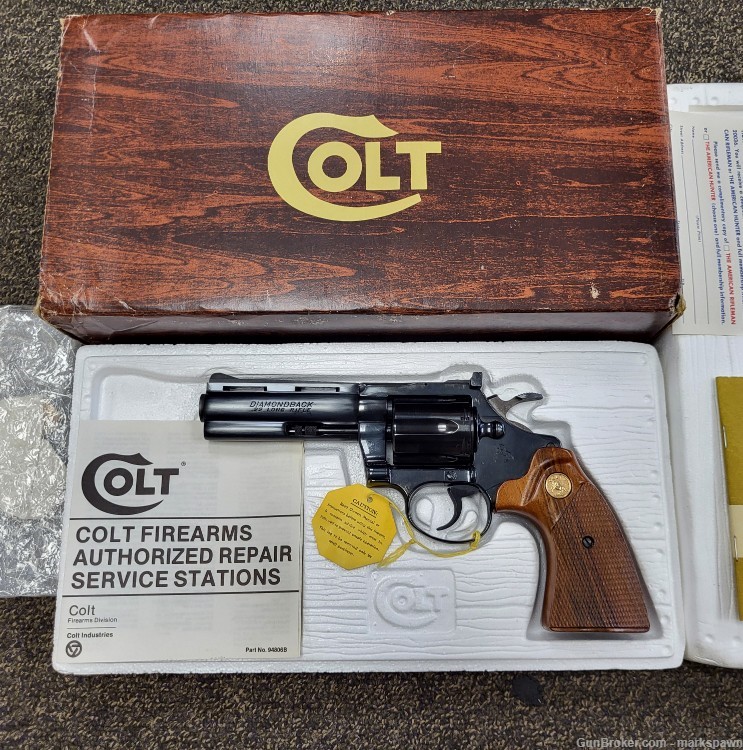 Colt 1981 Diamondback 4" 22LR Revolver In Original Box D5140-img-1