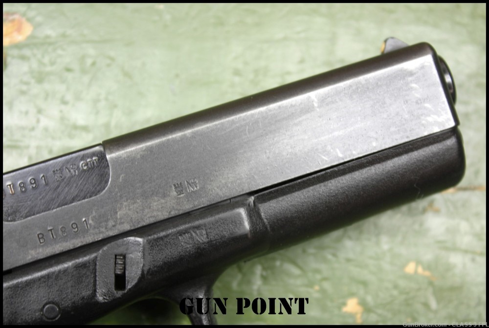 Glock G17 GEN1  Generation 1 9mm Austria *Penny* Auction No Reserve!-img-6