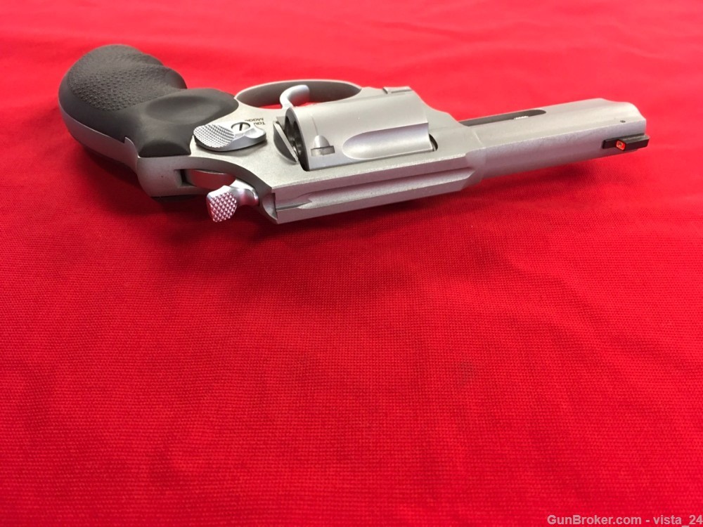 Taurus 605 (.375 mag) Revolver-img-3
