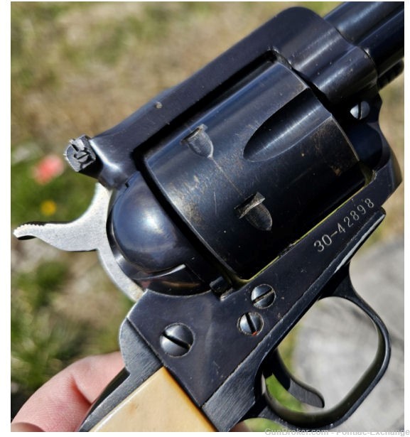 1970 Ruger Blackhawk  .357 Magnum Revolver w Box & Extra Grips-img-11