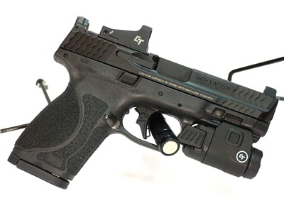 Smith & Wesson M&P9 M2.0 CPT 9MM 15+1 BUNDLE# 13948 | RED DOT/LIGHT BUNDLE